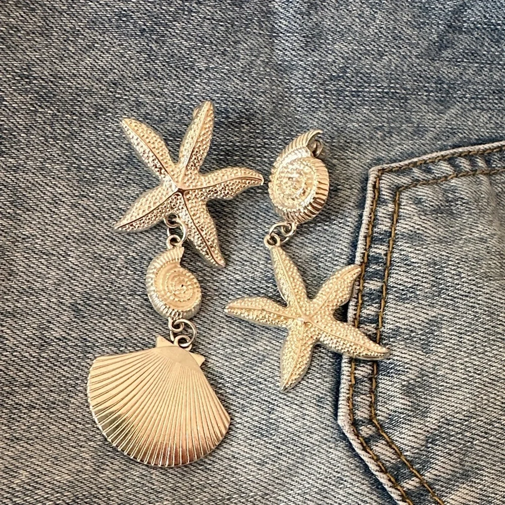 Silver Starfish and Shell Earrings